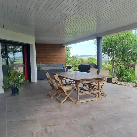 Maison Moderne Avec Piscine 度假居 *