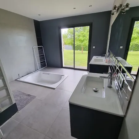 Maison Moderne Avec Piscine